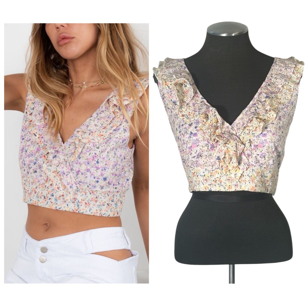 Altar’d State – Elysia Floral Ruffle Sleeveless Crop Top – Large